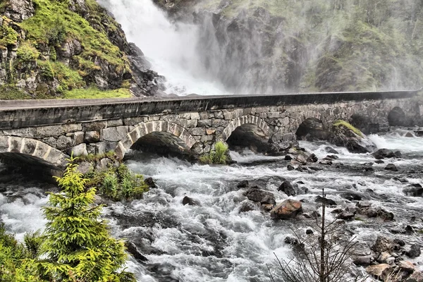 Latefossen 桥挪威 — 图库照片
