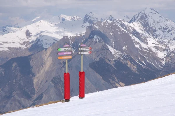 Ski piste direction signs