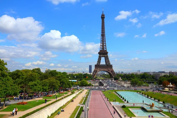 Torre Eiffel em Paris — Fotografia de Stock