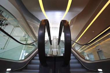 iç Yürüyen merdivenler ve merdiven ofis binası