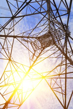 Yüksek voltajlı güç iletim kuleleri