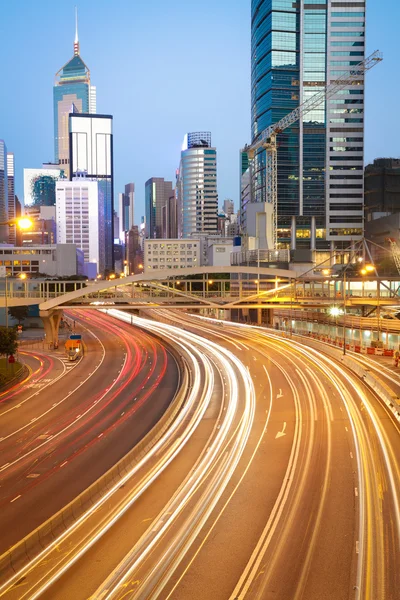 Weg licht paden op straatbeeld gebouwen in Hongkong — Stockfoto