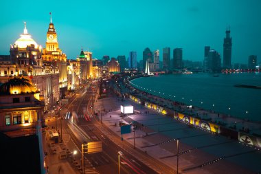 kuş görünümü, shanghai bund Avrupa tarzı binalar gece