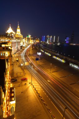 kuş görünümü, shanghai bund Avrupa tarzı binalar gece