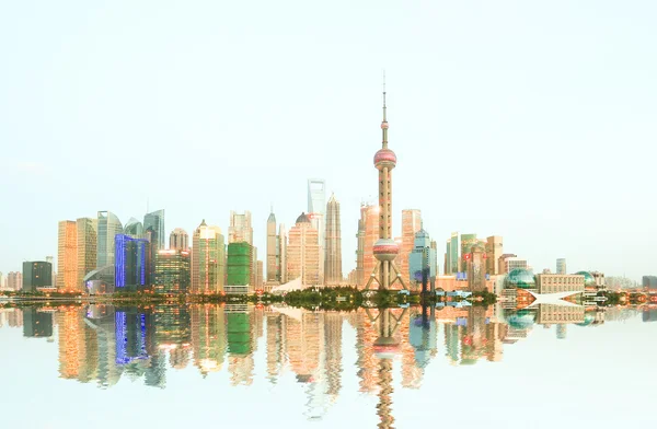 Shanghai bund skyline notte — Foto Stock