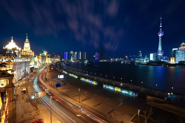 Widok z lotu ptaka w Szanghaju bund europejskim stylu budynków nocy — Zdjęcie stockowe