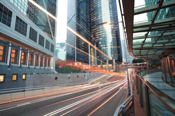 Гонконг дороги світла трас на міського пейзажу будівель — стокове фото