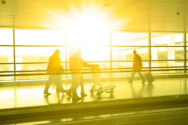 Modern koridor iç cam duvar acele PE'de Windows inşa