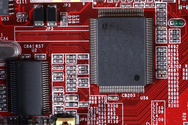 Közelkép az elektronikus áramköri piros lap processzor — Stock Fotó