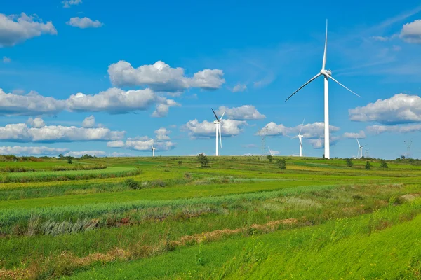 Eco wind power generator on the grassland — Stock Photo, Image