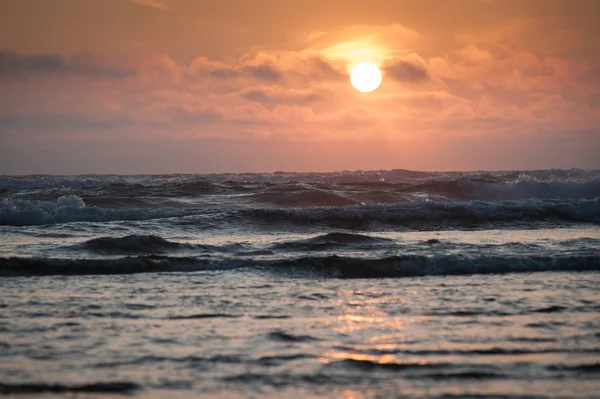 Tramonto sull'oceano Pacifico a Cape Lookout , — Foto Stock