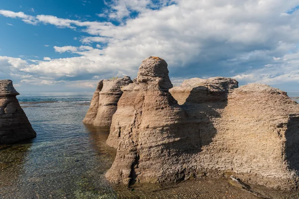 Yekpare Mingan görünümünde kapatın