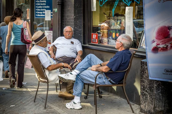 Italian seniors meeting — Stock Photo, Image