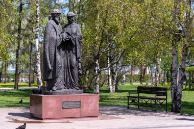 Rusya, Irkutsk - 27 Mayıs 2021: Murom 'daki Aziz Peter ve Fevronia Anıtı