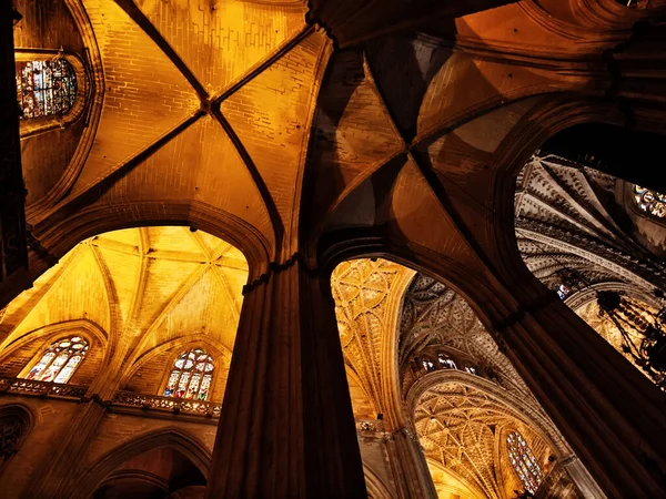 Невероятные Высокие Арки Севильского Собора Вид Изнутри Андалусия Испания — стоковое фото