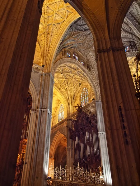 Arcade Înalte Incredibile Ale Catedralei Din Sevilla Vedere Interioară Andaluzia — Fotografie, imagine de stoc