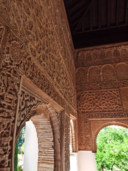 Detail Arabských Řezeb Alhambra Granada Vnitřní Pohled Andalusie Španělsko — Stock fotografie