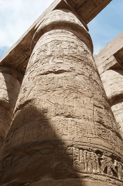 Velká sloupová síň v chrámu v Karnaku. Luxor, Egypt. — Stock fotografie