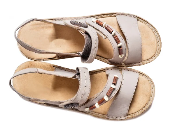 Sandálias confortáveis isoladas em branco — Fotografia de Stock