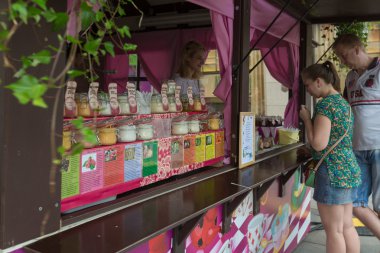 Moskova, Rusya, 24 Temmuz 2016, Moskova Yaz Festivali, Moskova Fuarı reçel..