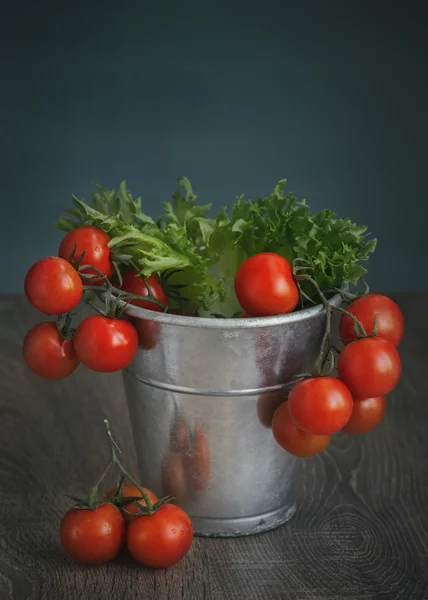 Bucket with tomatoes — Stock Photo, Image
