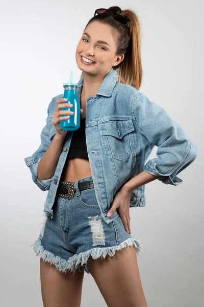Beautiful Girl Smiling She Wear Jacket Jeans Shorts Smiling Bottle — Stock Photo, Image