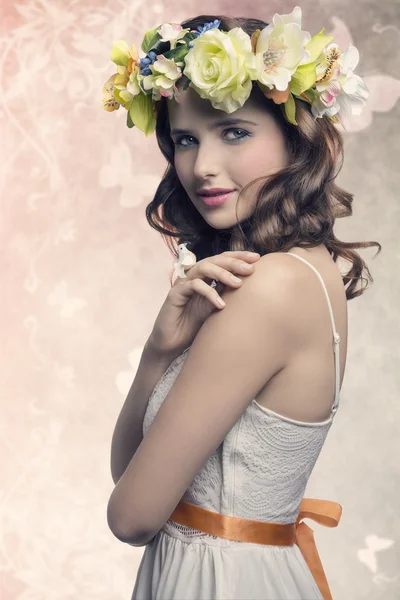 Romantic brunette woman — Stock Photo, Image