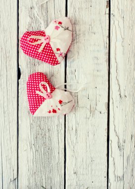 Antika ahşap arka plan dekoratif yürekleri 