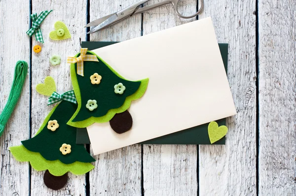 Scrapbook de Natal conjunto com árvores de Natal e envelope — Fotografia de Stock