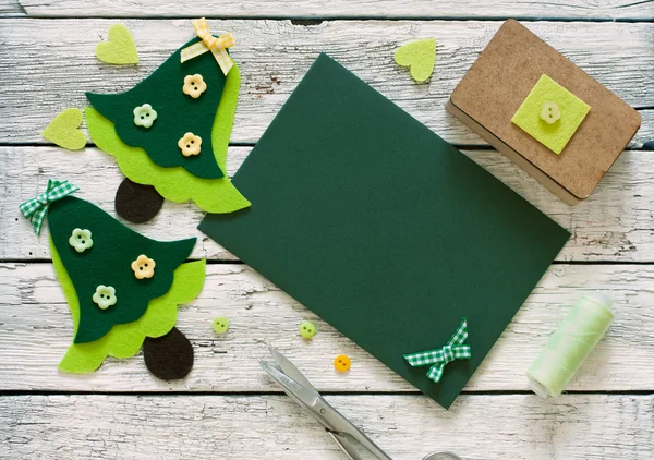 Scrapbook de Natal conjunto com árvores de Natal e envelope — Fotografia de Stock