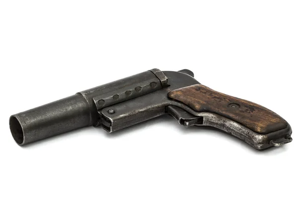 Starý signál pistole, světlice, izolovaných na bílém pozadí — Stock fotografie