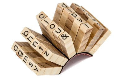 Beyaz backgr İngilizce alfabetik, izole kauçuk pullar