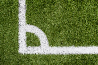 futbol sahası köşesine
