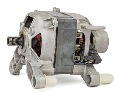 Elektrik motoru beyaz arkaplanda izole edildi