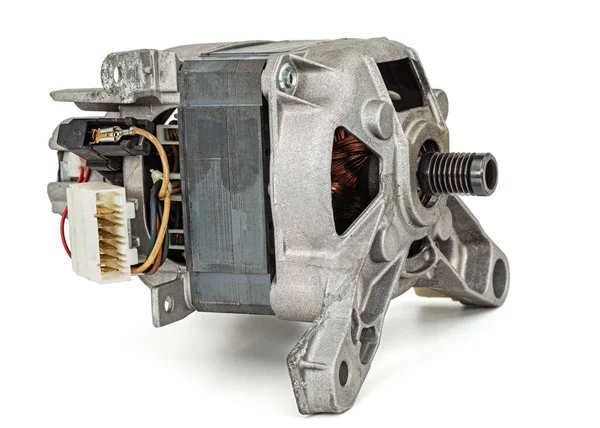 Elektrik motoru beyaz arkaplanda izole edildi