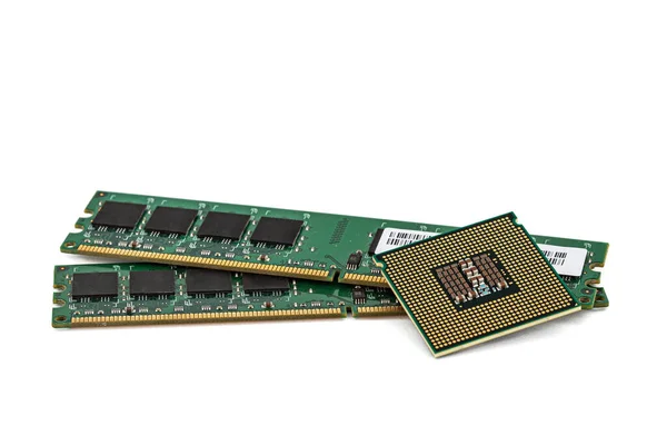 白い背景に隔離された現代のコンピュータ RamとCpu Pcのランダムアクセスメモリと中央処理ユニット — ストック写真