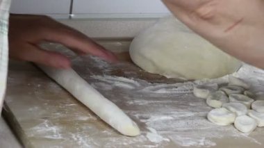 pişirme için hamur hazırlanması