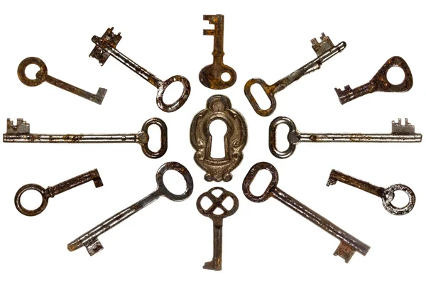 Σετ παλιά κλειδιά, που απομονώνονται σε λευκό φόντο — Φωτογραφία Αρχείου