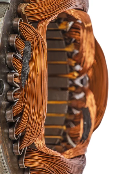 Close-up detail op een elektrische machine kronkelende, geïsoleerd op wit — Stockfoto