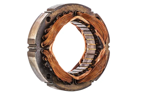 Beyaz arka plan üzerinde izole elektrik motoru stator