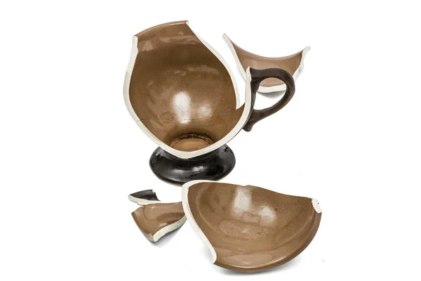 クリッピング p と、白い背景で隔離の壊れたコーヒー カップ — ストック写真