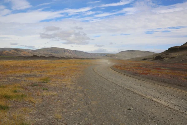 Camino de grava en Islandia — Foto de Stock
