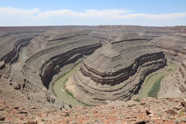Goosenecks Eyalet Parkı 'ndaki San Juan Nehri. Utah. ABD