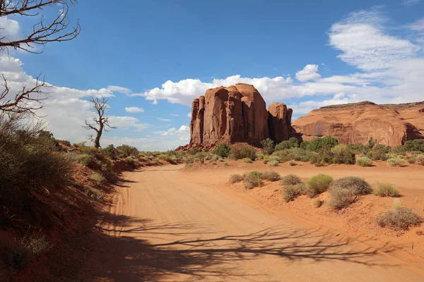 Σχηματισμός Βράχου Στο Monument Valley Στην Αριζόνα Ηπα — Φωτογραφία Αρχείου