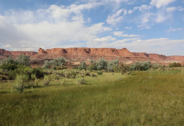 Rockformation Στο Capitol Reef National Park Στη Γιούτα Ηνωμένες Πολιτείες — Φωτογραφία Αρχείου