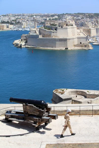 Valletta Malta Sierpnia 2019 Salutowanie Baterii Ogrodach Górnej Barrakki Valletcie — Zdjęcie stockowe