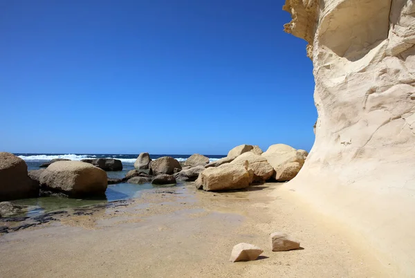 Küste Der Nähe Der Bucht Von Xwejni Auf Der Insel — Stockfoto