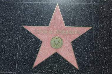 Los Angeles, ABD 10 Temmuz 2017: Hollywood Bulvarı 'nda Steven Spielberg Star yer almaktadır. Los Angeles demek. Kaliforniya