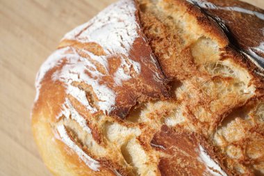 Taze Alman Ekmeği Tabakta