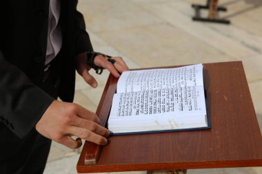 Kudüs 'teki Batı Duvarı' nda Yahudi duası. İsrail